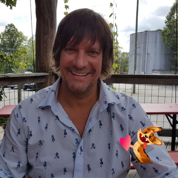 Meet your Posher, Michelle - Picture 1 of 1